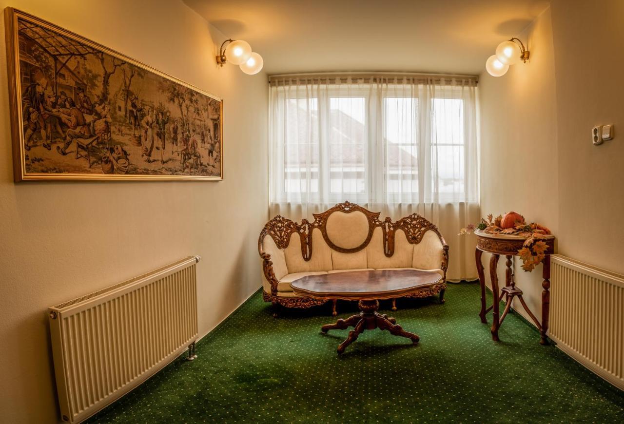 Hotel Brixen Havlickuv Brod Bagian luar foto