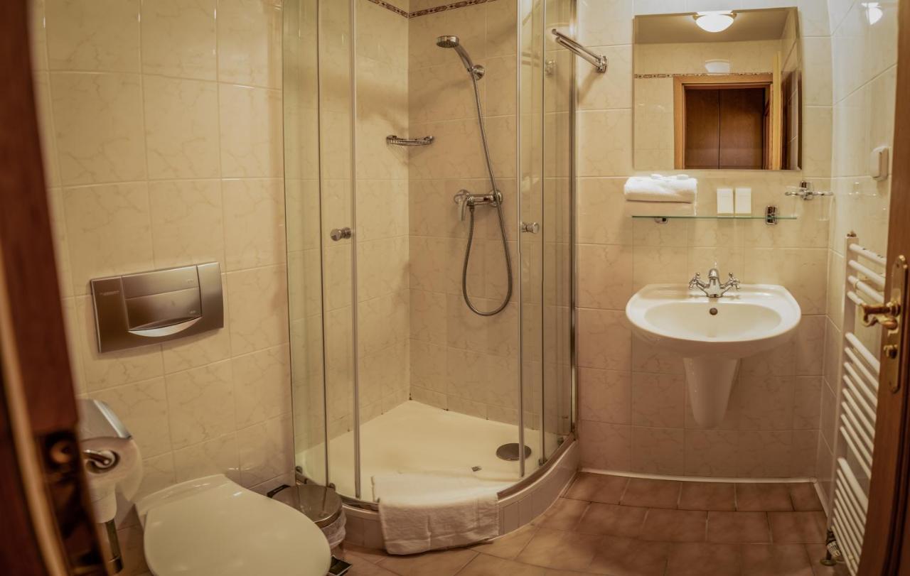 Hotel Brixen Havlickuv Brod Bagian luar foto