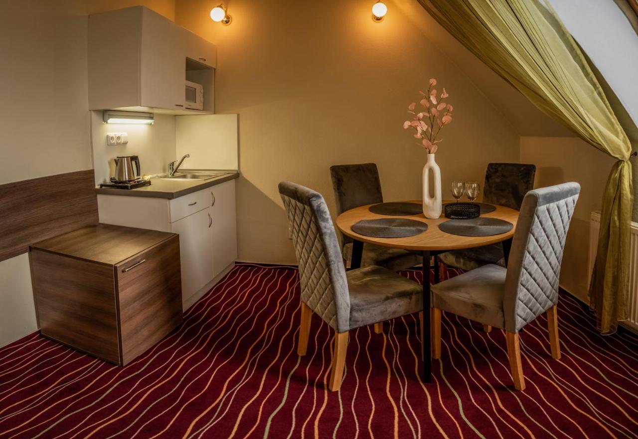 Hotel Brixen Havlickuv Brod Bagian luar foto