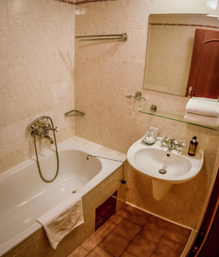 Hotel Brixen Havlickuv Brod Bagian luar foto