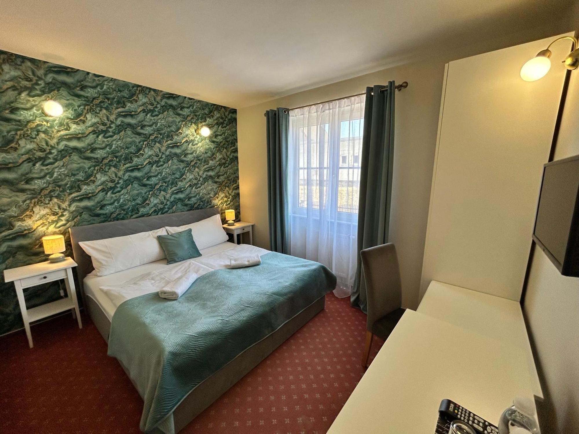 Hotel Brixen Havlickuv Brod Bagian luar foto
